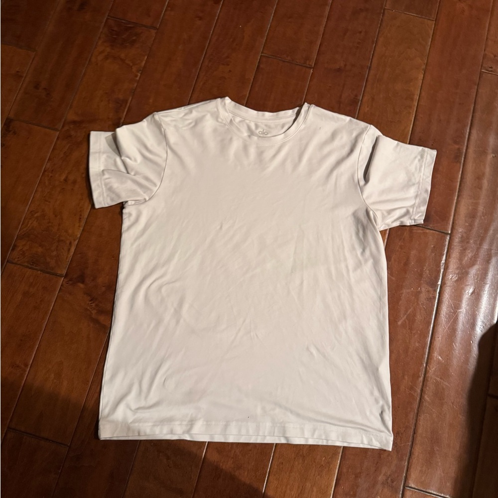 Alo T-shirt